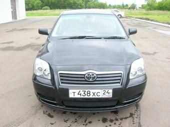 2004 Toyota Avensis Photos