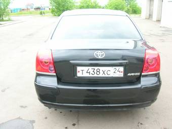 2004 Toyota Avensis Pictures