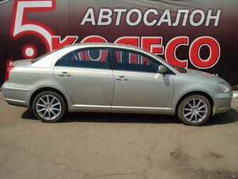 2004 Toyota Avensis Photos