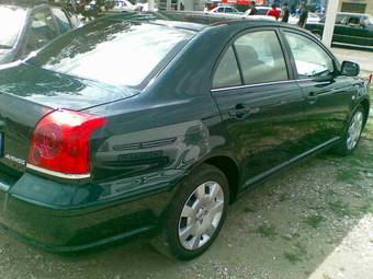 2004 Toyota Avensis Pics