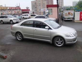 2004 Toyota Avensis Pictures