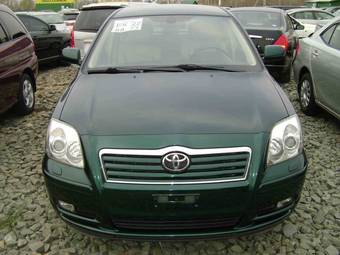 2004 Toyota Avensis Images