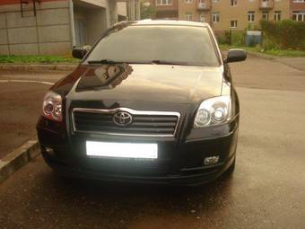 2004 Toyota Avensis Pictures