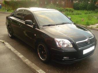 2004 Toyota Avensis Pictures