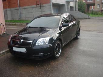 2004 Toyota Avensis Photos