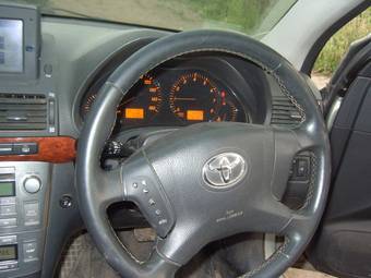 2004 Toyota Avensis Pictures