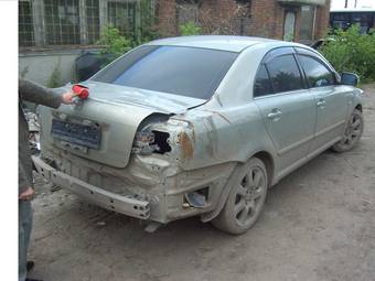 2004 Toyota Avensis Pics