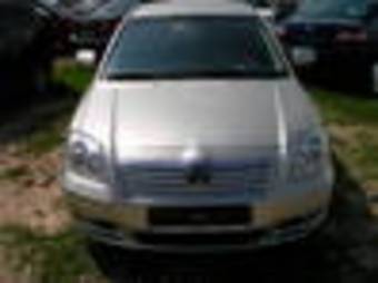 2004 Toyota Avensis Pics