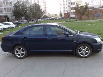 2004 Toyota Avensis Photos