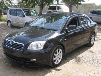 2004 Toyota Avensis Photos