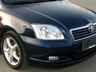 2004 Toyota Avensis Photos