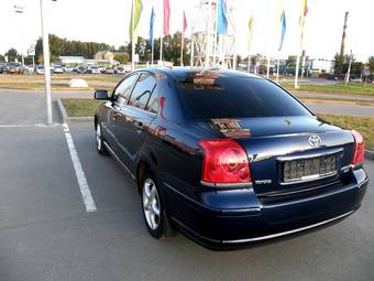 2004 Toyota Avensis Pictures
