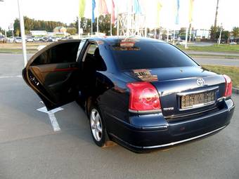 2004 Toyota Avensis Pictures