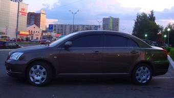 2004 Toyota Avensis Photos