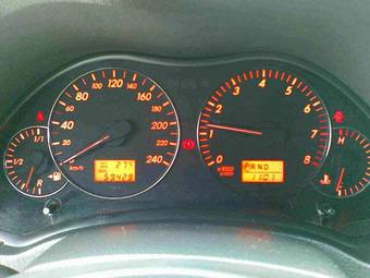 2004 Toyota Avensis Pictures