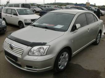 2004 Toyota Avensis Pics