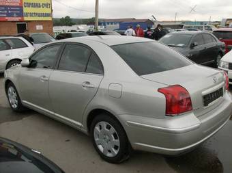 2004 Toyota Avensis Photos