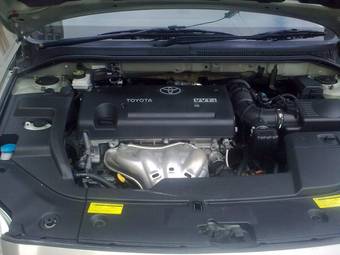 2004 Toyota Avensis Photos