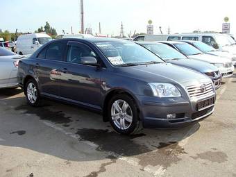 2004 Toyota Avensis Pictures