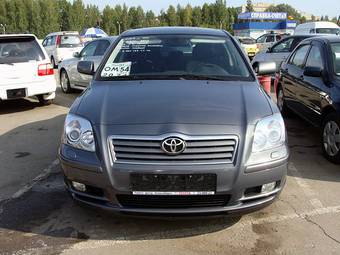 2004 Toyota Avensis Photos