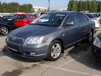 2004 Toyota Avensis Photos