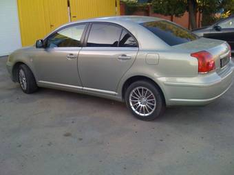 2004 Toyota Avensis Photos