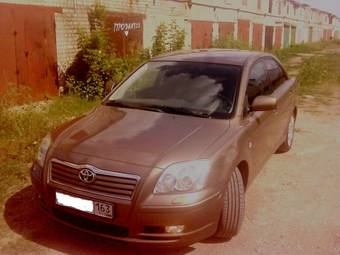 2004 Toyota Avensis Pictures