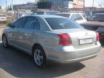 2004 Toyota Avensis Photos