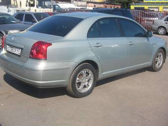 2004 Toyota Avensis Photos