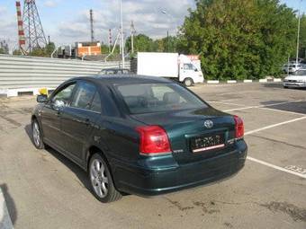 2004 Toyota Avensis Photos