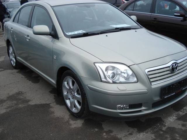 2005 Toyota Avensis