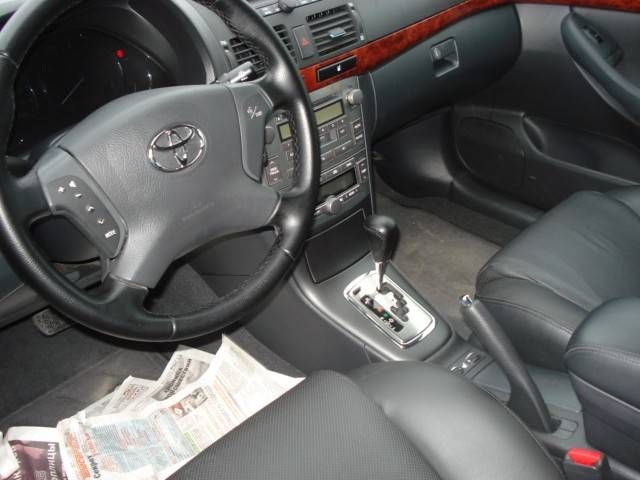 2005 Toyota Avensis