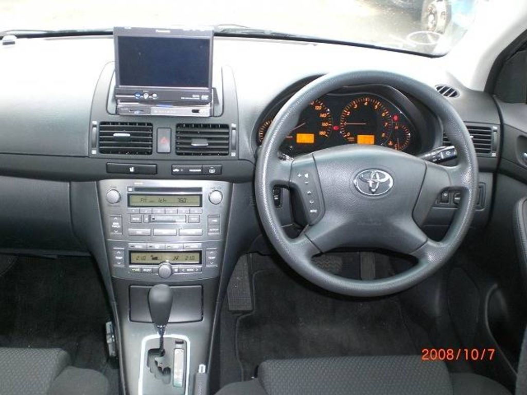 2005 Toyota Avensis
