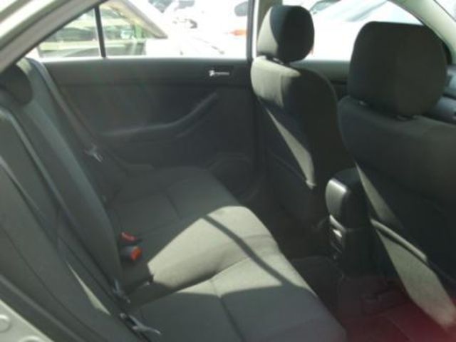 2005 Toyota Avensis