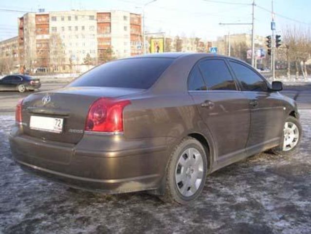 2005 Toyota Avensis