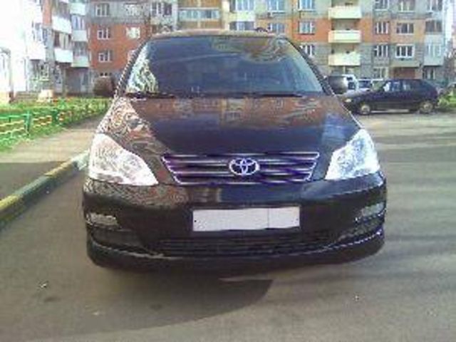 2005 Toyota Avensis