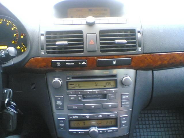 2005 Toyota Avensis