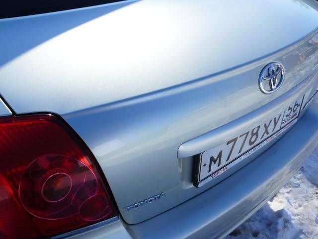 2005 Toyota Avensis
