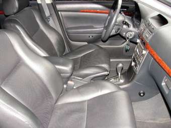 2005 Toyota Avensis Images