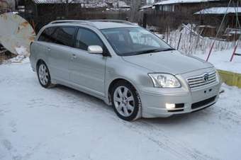 2005 Toyota Avensis Pictures