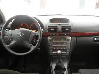 2005 Toyota Avensis Wallpapers