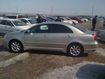 2005 Toyota Avensis Photos