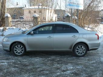 2005 Toyota Avensis Photos