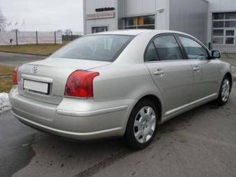 2005 Toyota Avensis Pictures