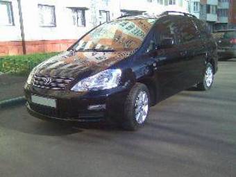 2005 Toyota Avensis Pictures