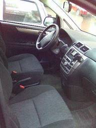 2005 Toyota Avensis Photos