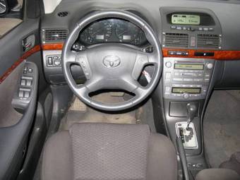 2005 Toyota Avensis Photos