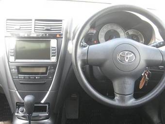 2005 Toyota Avensis Pictures