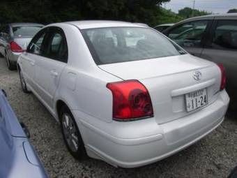 2005 Toyota Avensis Pics