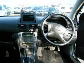 2005 Toyota Avensis Pictures